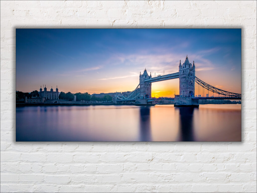 Sunrise at Tower Bridge, London. - Image 2